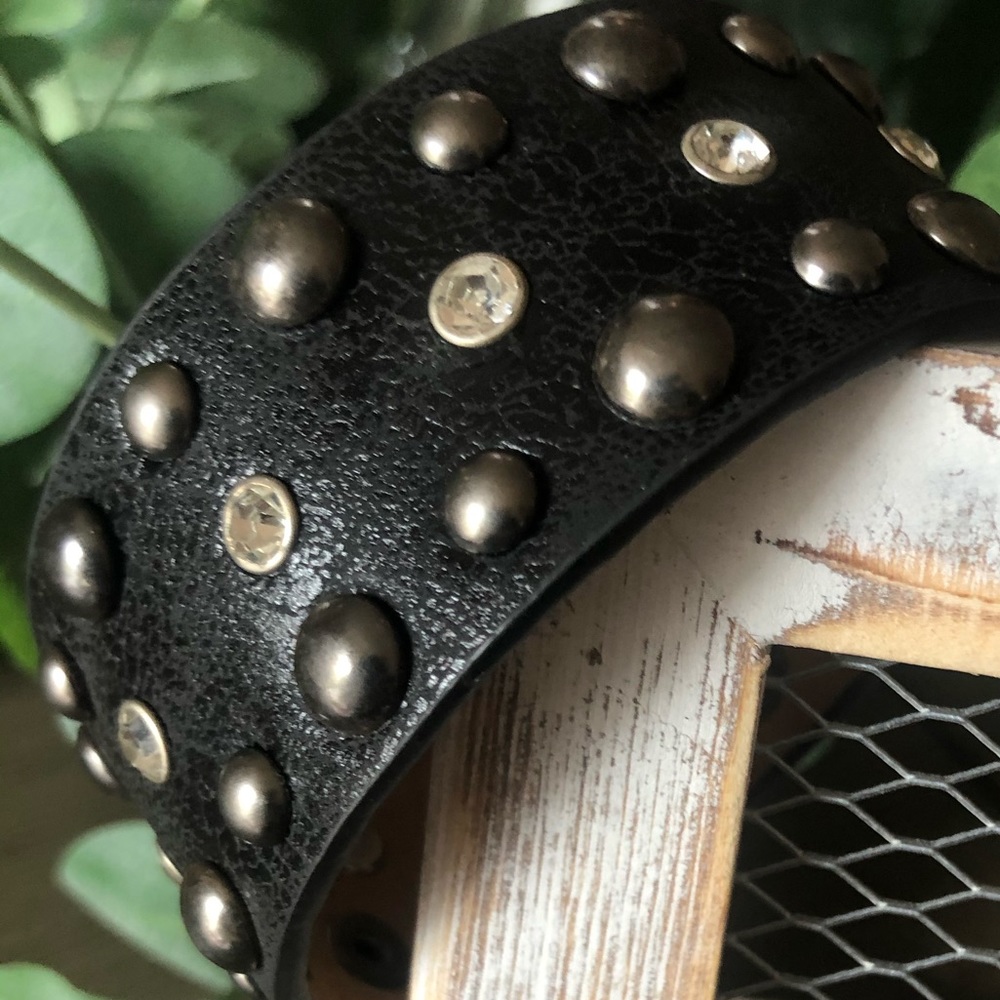 ☠️Black Leather Studded Cuff☠️